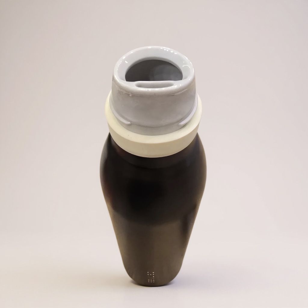 Sealed Slim Gym Bottle 700 ML مطرة سيلد سلم الرياضية